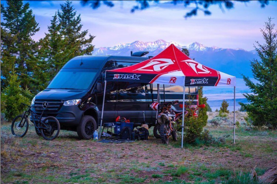 How to Have the Most Eye-Catching Moto Van in the Pits - Risk Racing